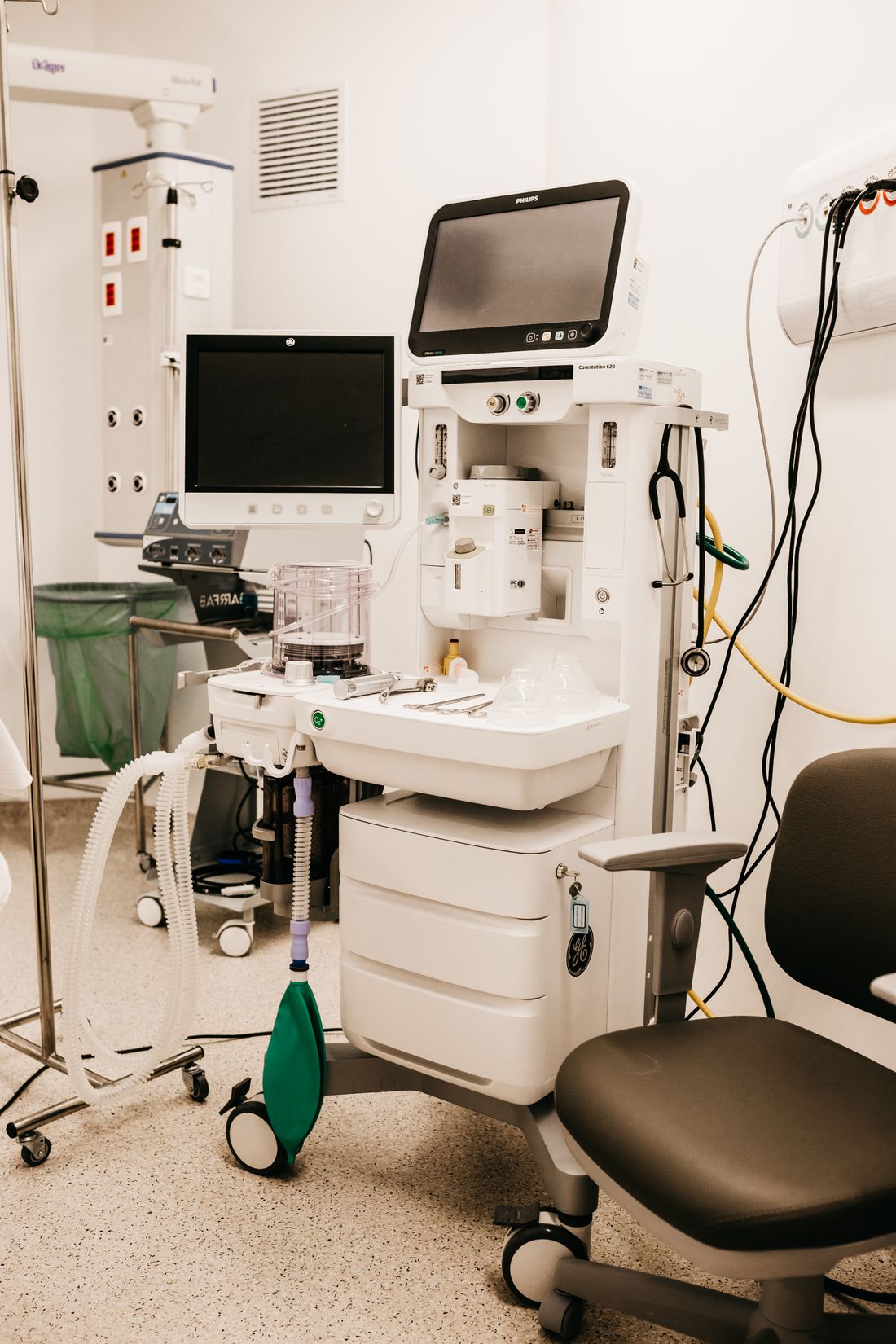 Anesthesia workstation and patient monitor in a hospital