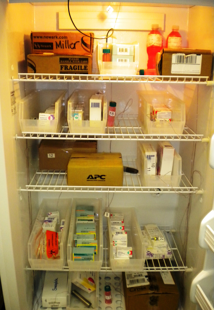 Refrigerator used in vaccine-temperature research
